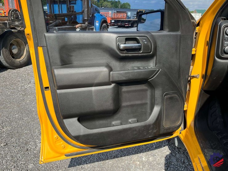 2021-chevrolet-silverado-1500-image-57