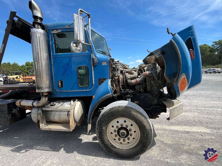 2008-peterbilt-340-image-52