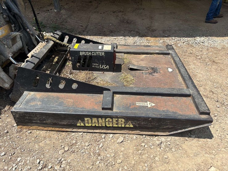 72''-brush-cutter-for-skid-steer-image-1