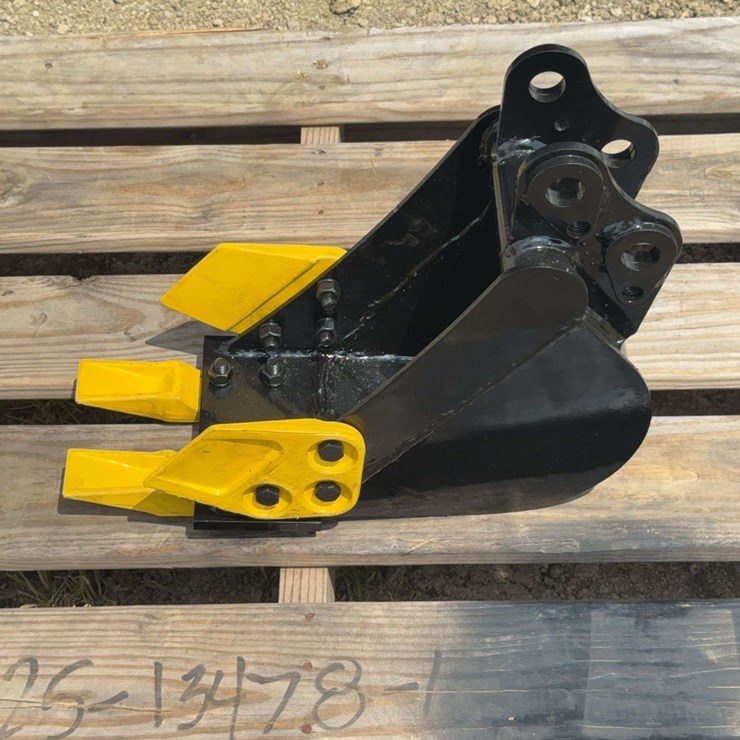 7” W Mini Excavator Bucket Model ZL-12