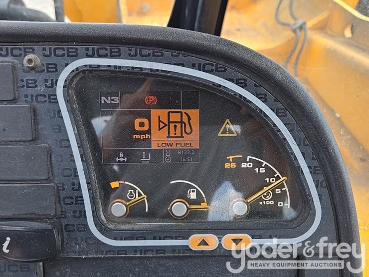 2017-jcb-510-56-image-55