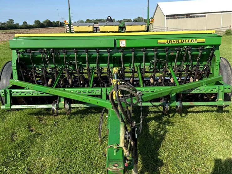 john-deere-8300-image-7