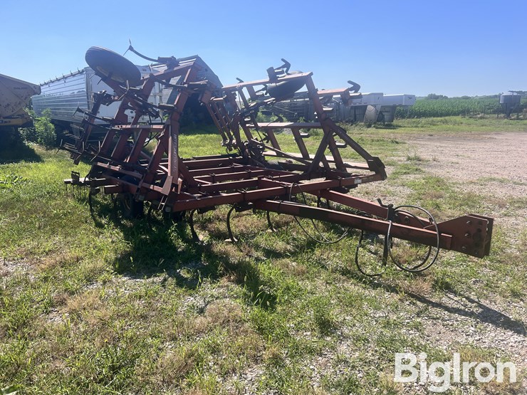 international-4600-image-3