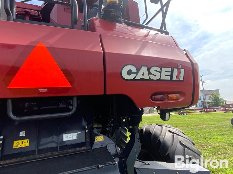 2017-case-ih-8240-image-19
