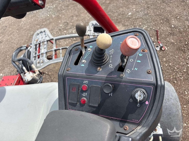 green-master-3300-mower-image-5