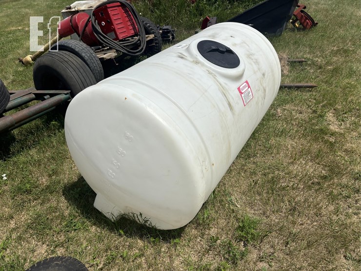 200-gal-poly-tank-6417-image-3