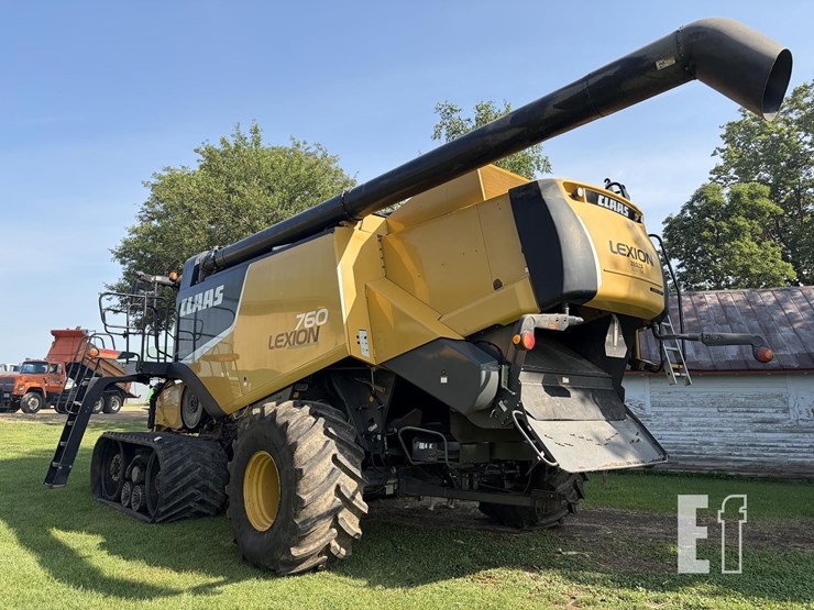 2011-claas-lexion-760-image-3