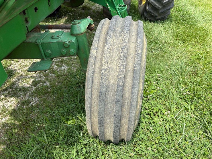 john-deere-4650-image-14