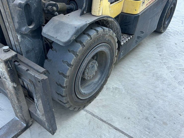 hyster-70-diesel-forklift-image-6