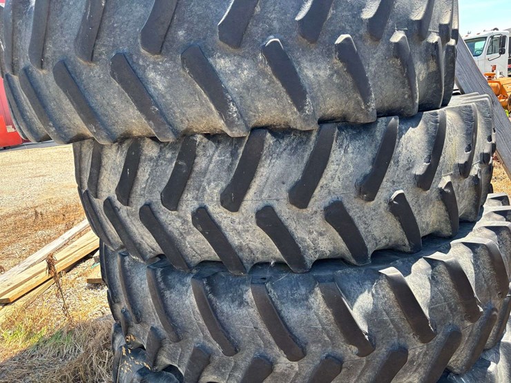 john-deere-4930-image-41