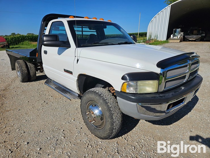2002-dodge-ram-3500-image-3