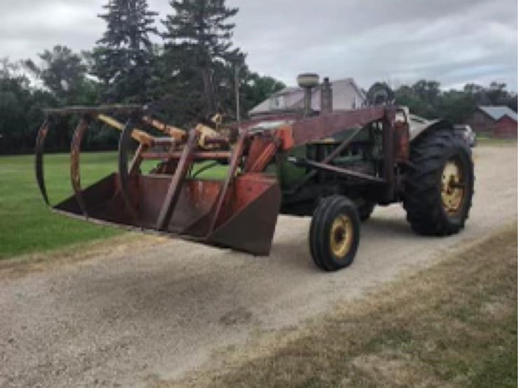 john-deere-4010-image-35