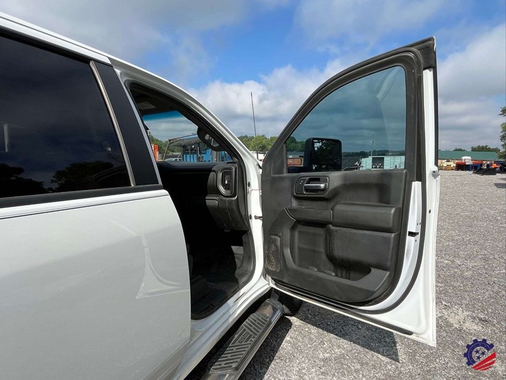 2021-chevrolet-silverado-2500-image-47