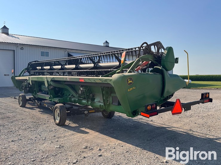 2016-john-deere-635fd-image-13