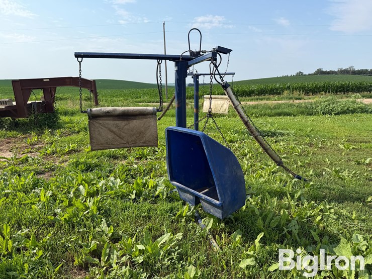 lewis-cattle-oiler-image-8
