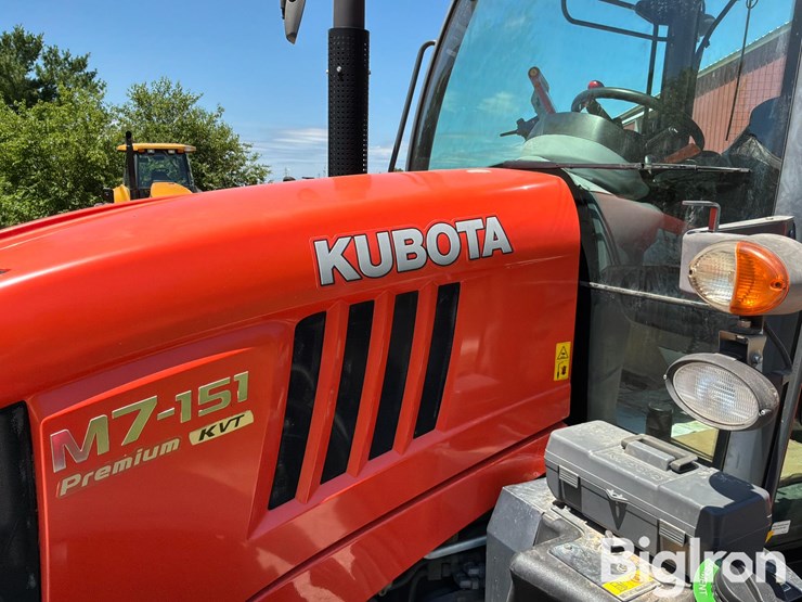 2018-kubota-m7-151-premium-image-15