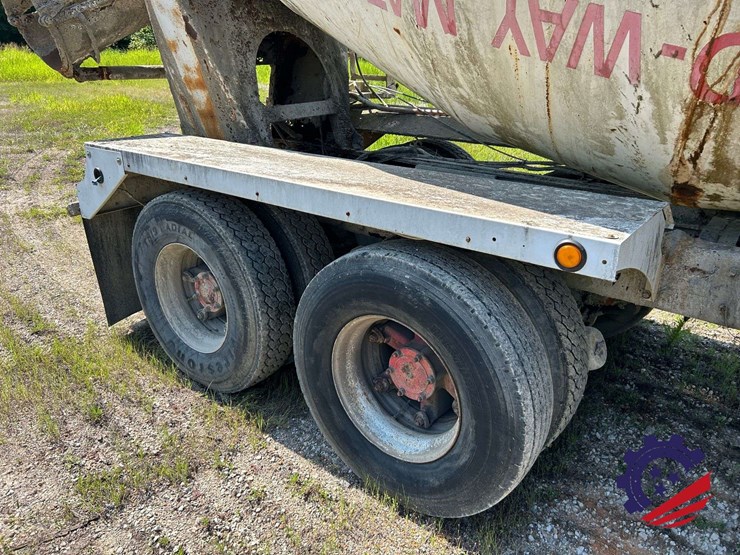 1998-mack-dm690s-image-37