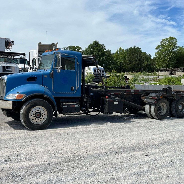 2008 PETERBILT 340