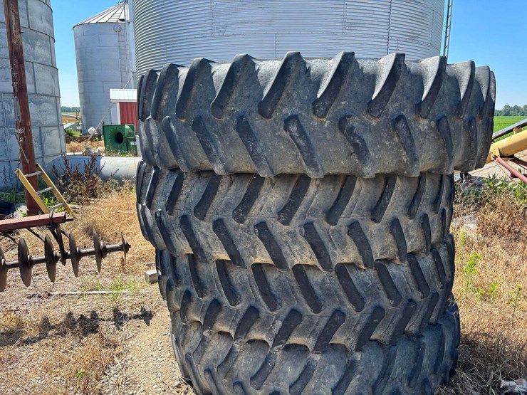 john-deere-4930-image-39