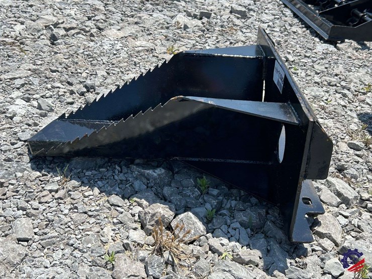 mini-universal-attach-tree-spade-attachment-image-3