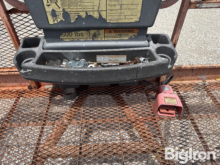 2000-jlg-800a-image-13
