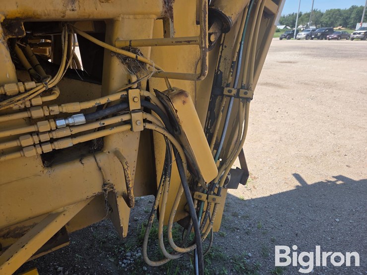2015-caterpillar-c18-image-12