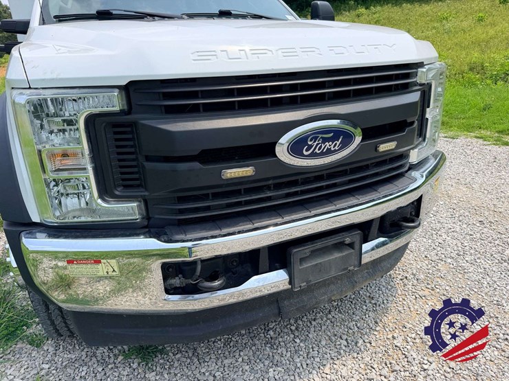 2019-ford-f550-xl-image-25