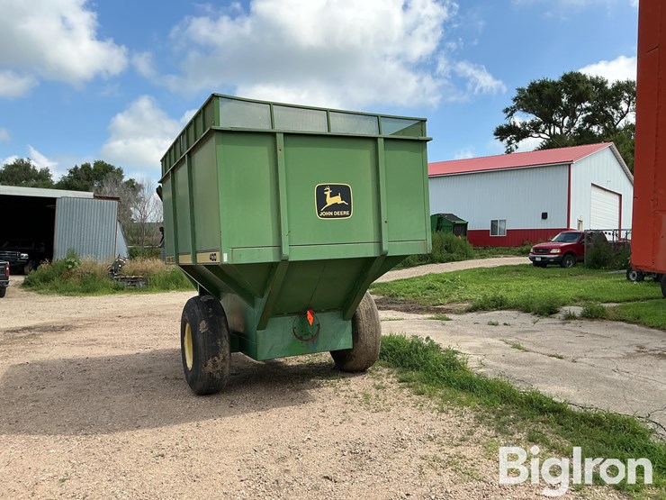 john-deere-400-image-6
