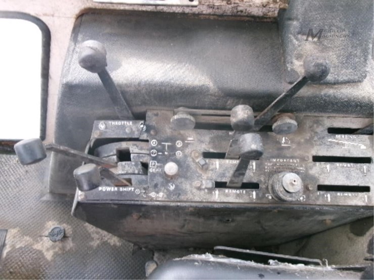 j-i-case-2290-image-18