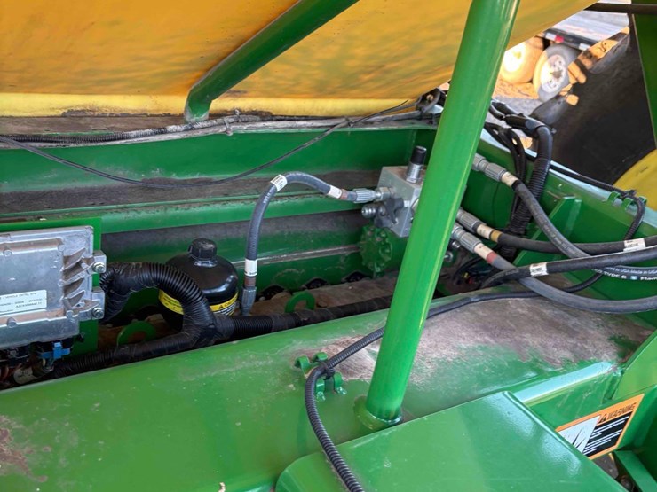 john-deere-1890-image-22