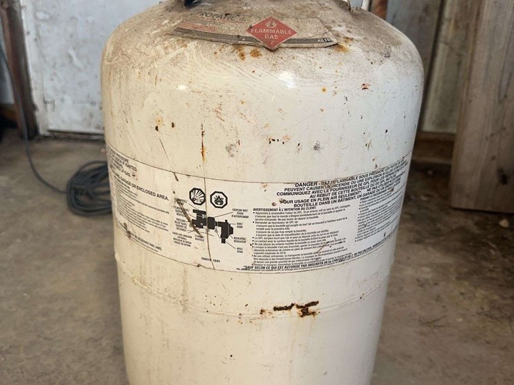 standard-white-metal-lp-propane-gas-cylinder-tank-image-3