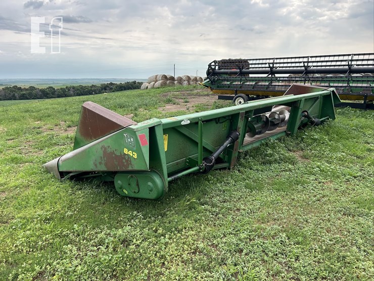 john-deere-843-image-3