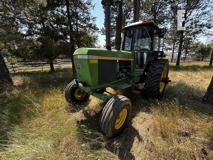 john-deere-4430-image-1