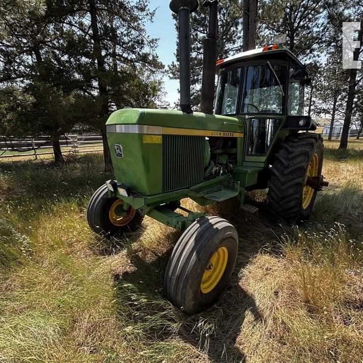 JOHN DEERE 4430