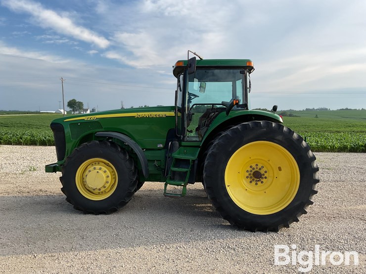 2004-john-deere-8220-image-8