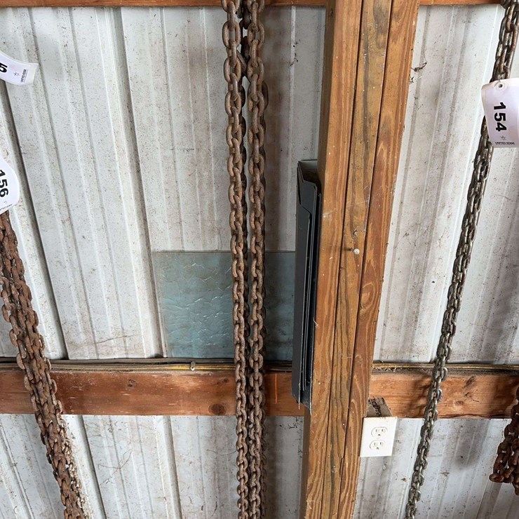 Heavy Duty Steel Towing and Rigging Chain with Forged Hooks