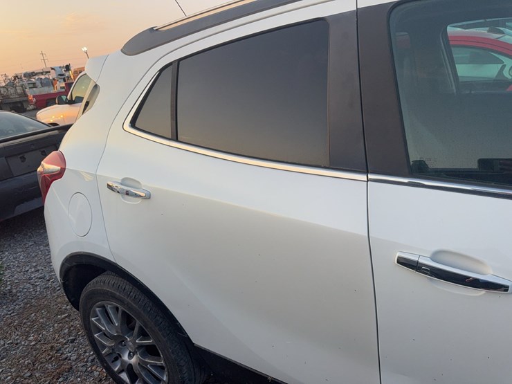 2017-buick-encore-image-17