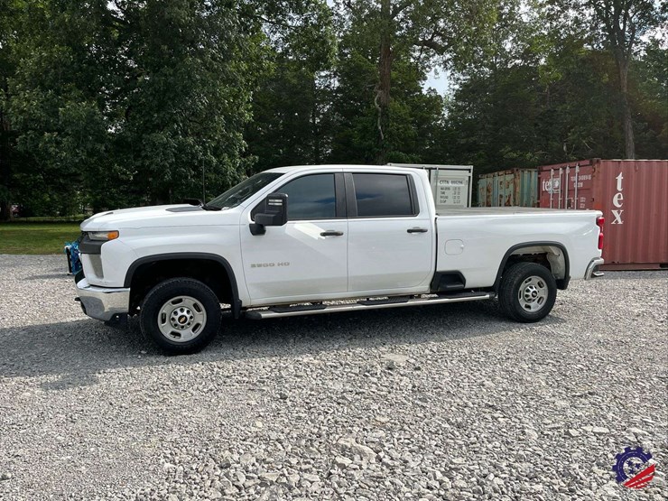 2021-chevrolet-silverado-2500-image-1