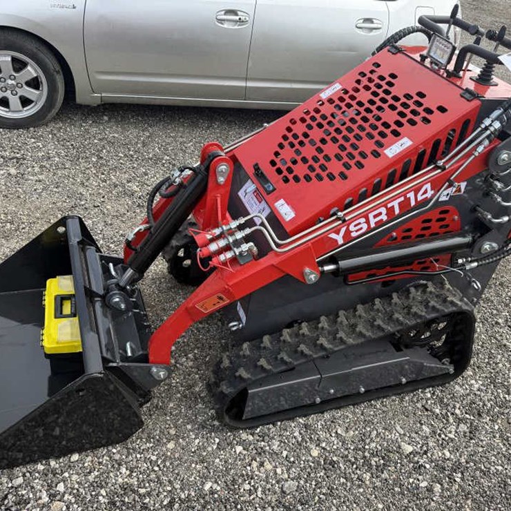 #3 • Mini Skid Steer Tracked Loader - Gas YSRT14