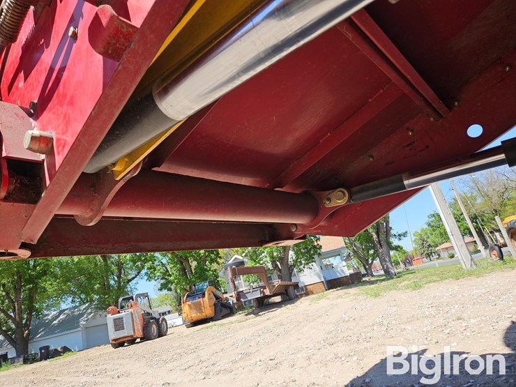 2007-case-ih-7010-image-12