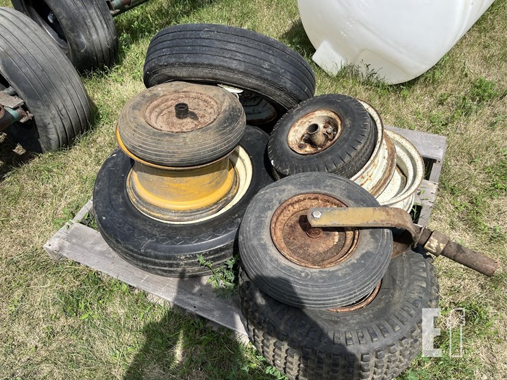 assortment-of-wheels-and-tires-image-1