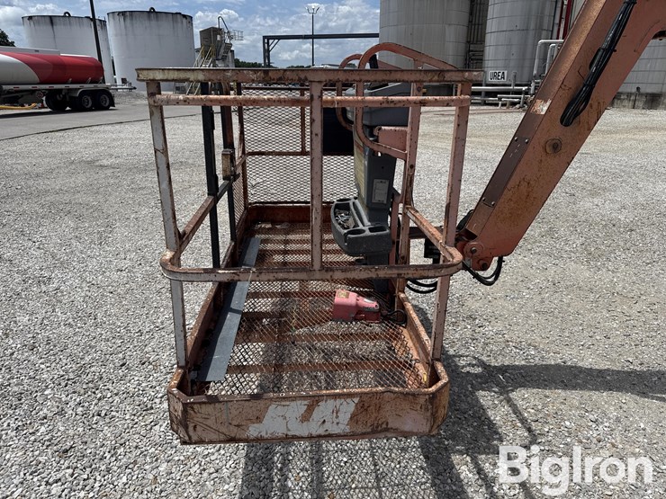 2000-jlg-800a-image-18