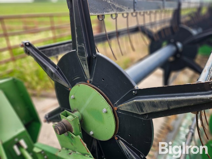 john-deere-216-image-14
