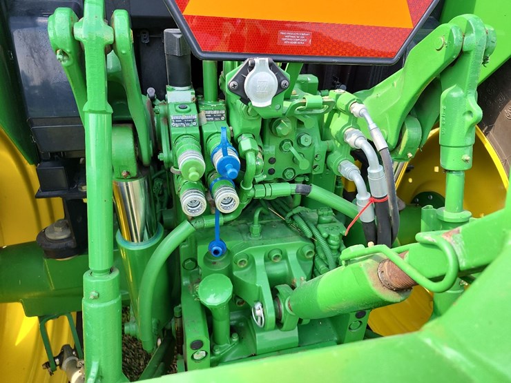 2008-john-deere-7230-image-11