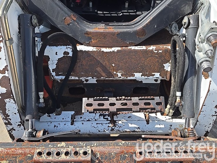 2019-bobcat-s450-image-17