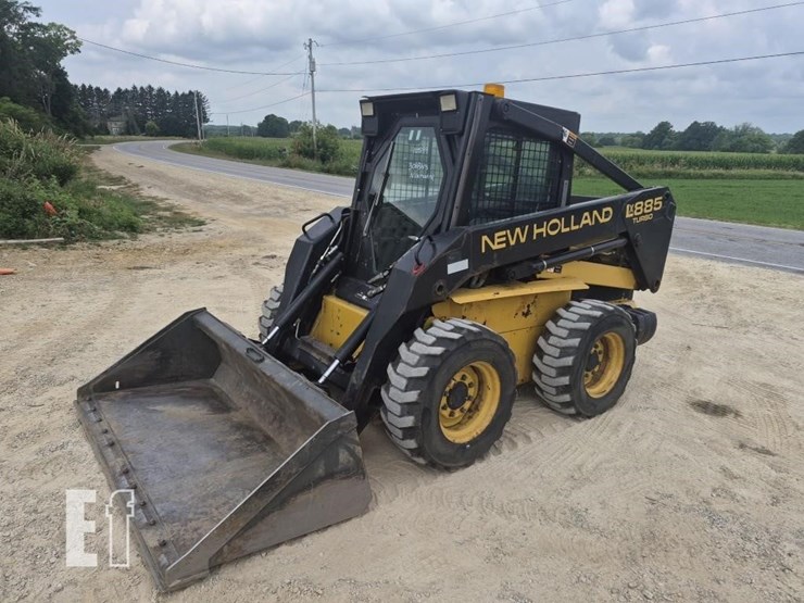 new-holland-lx885-image-1