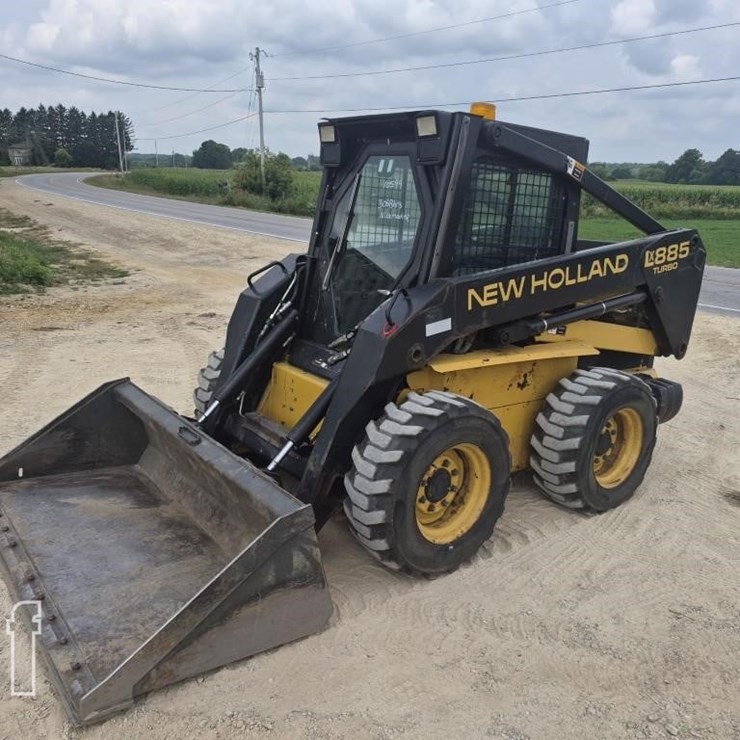 NEW HOLLAND LX885