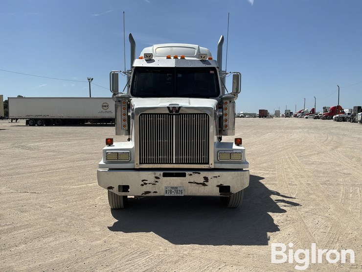 2005-western-star-4900-image-2