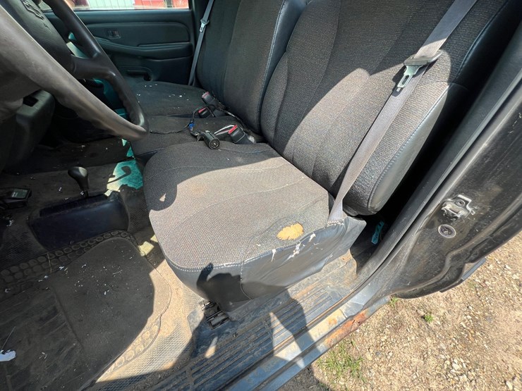2000-chevrolet-1500-image-11