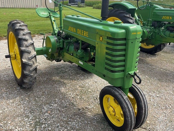 john-deere-h-image-3